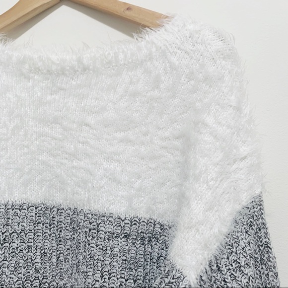 Vince Camuto Colorblock Sweater - Picture 5 of 7